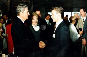Image description is not available for 1992.214